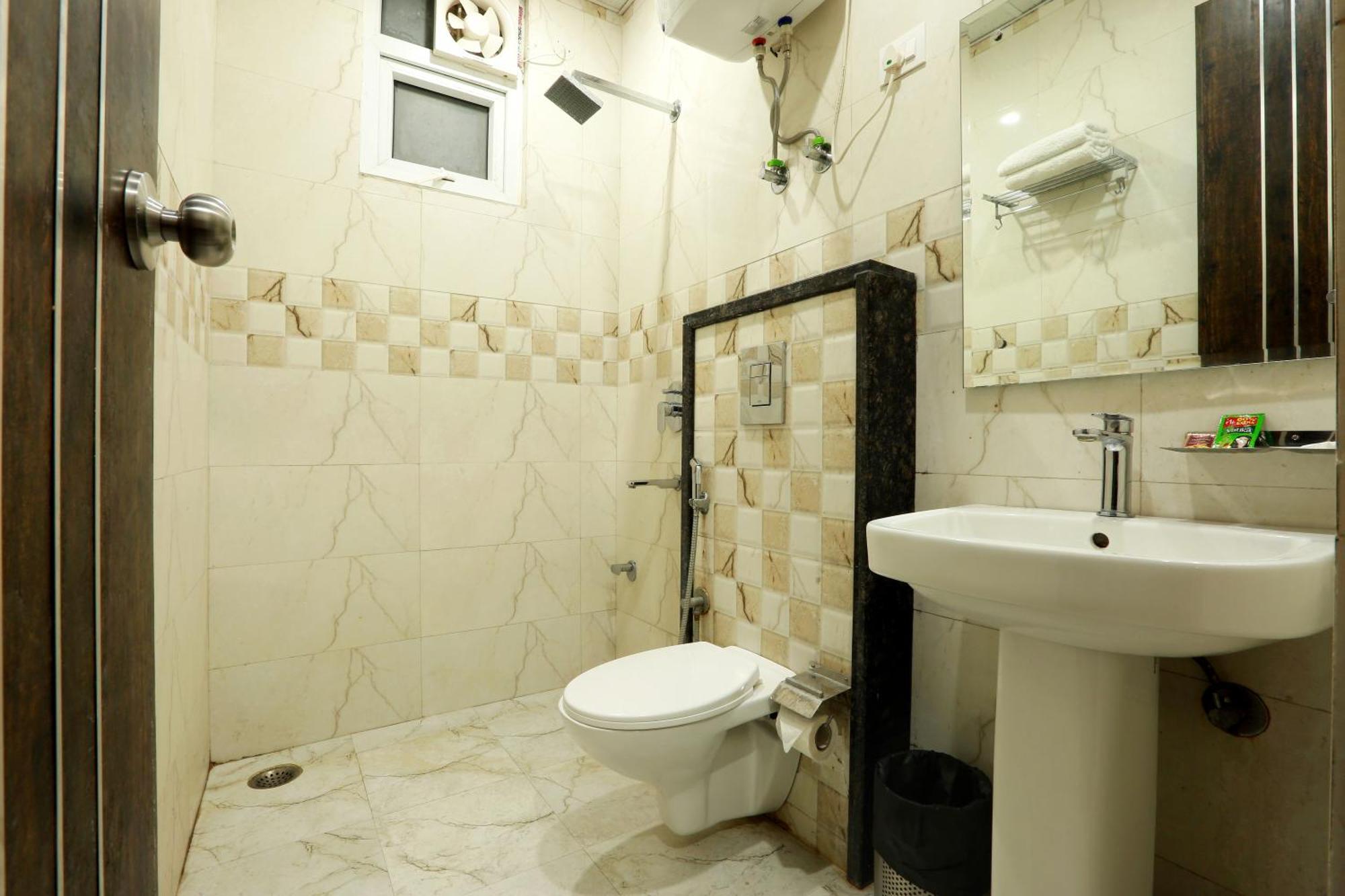 Airport Delhi Aerocity Inn Plaza Yeni Delhi Dış mekan fotoğraf